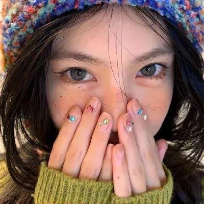 下山后，桃花朵朵开